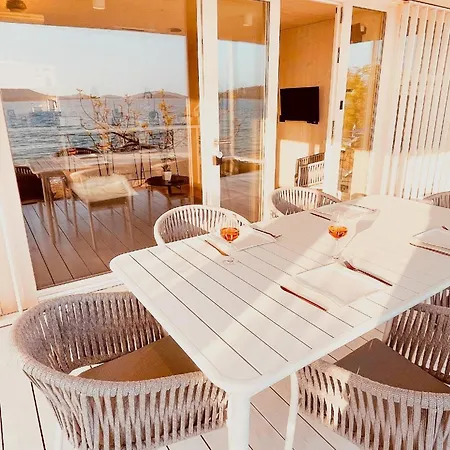 Mit Privatpool Fuer 6 Personen Ca 60 Qm In Drage, Dalmatien Norddalmatien Dom wakacyjny Drage
